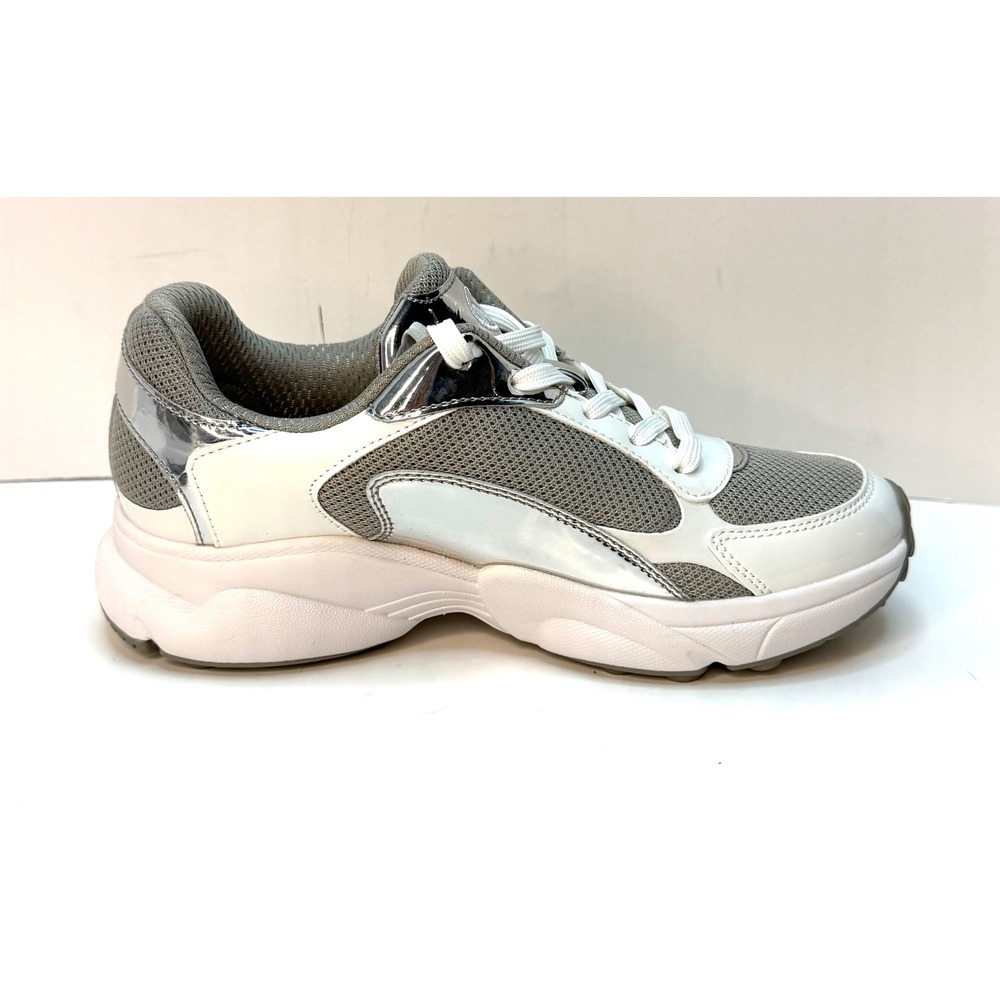 Michael Michael Kors Women's Sami Sneaker
White/Silver Size 7 NWOT - Picture 3 of 9